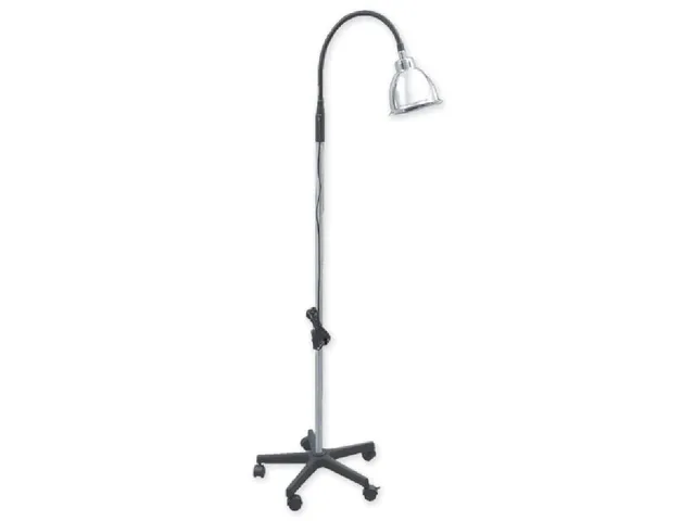 gima-27990-lampada-con-braccio-flessibile-in-alluminio image 1